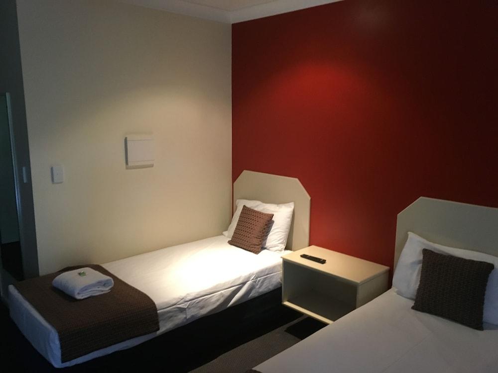 Bluewater Harbour 4* Bowen