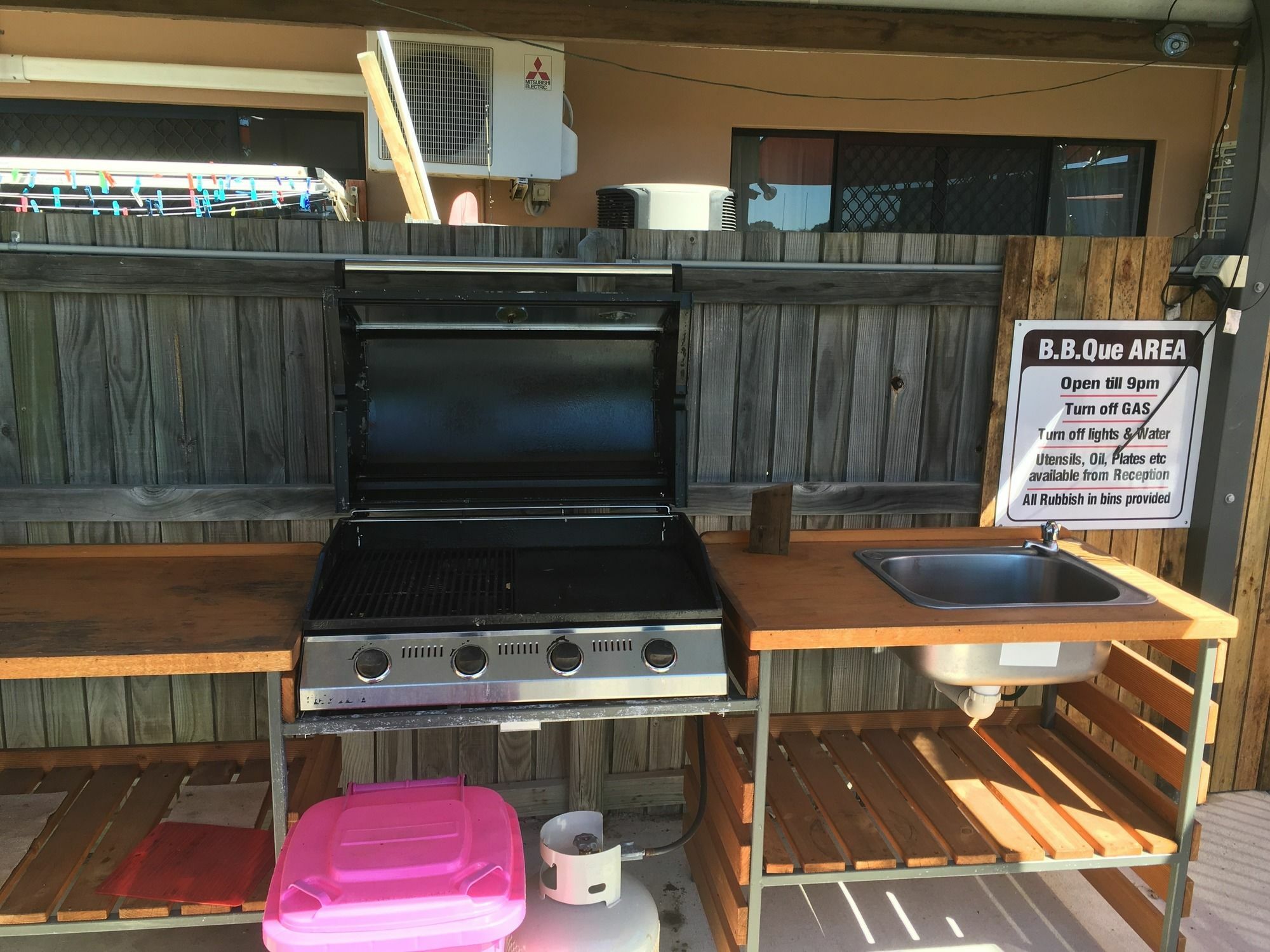 Bluewater Harbour Motel 4*